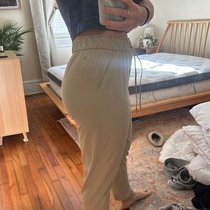 Lululemon nice khaki joggers/pants